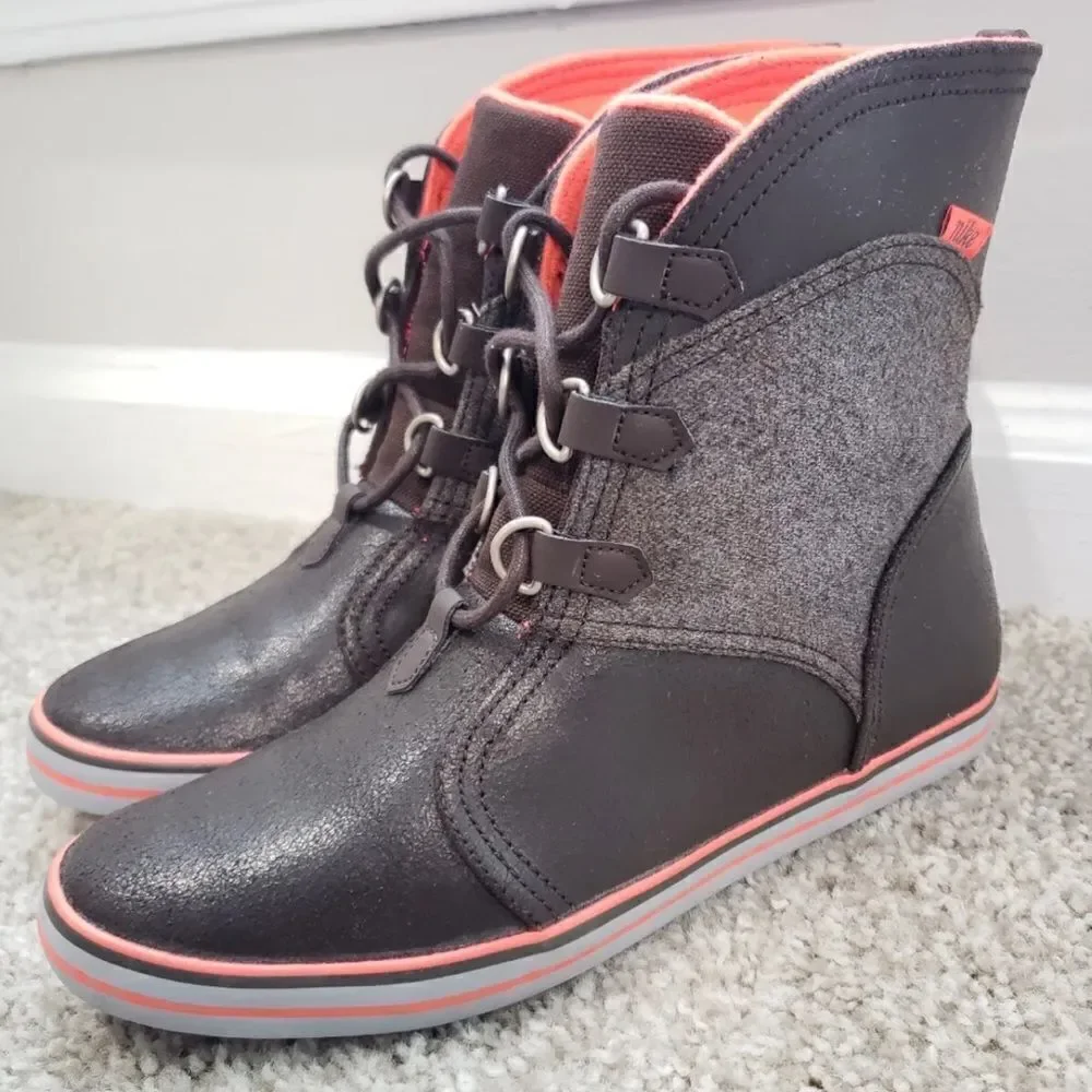 NIKE Carico Mid-calve Leather Dark Brown Cinder Boots Shoes - Womens Size 5.5